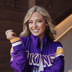 Meet your Posher, Casey